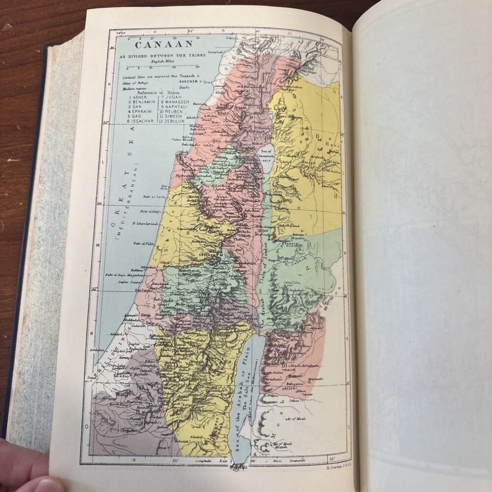 Webb School California Holy Bible King James Version Great Britain With maps - Picture 12 of 13